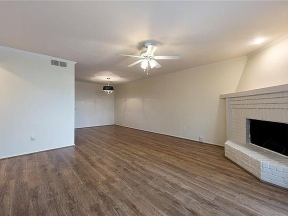 5th image of 7640 W Greenway Blvd APT 5C