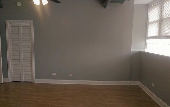4th image of 4898 N Ashland Ave #G