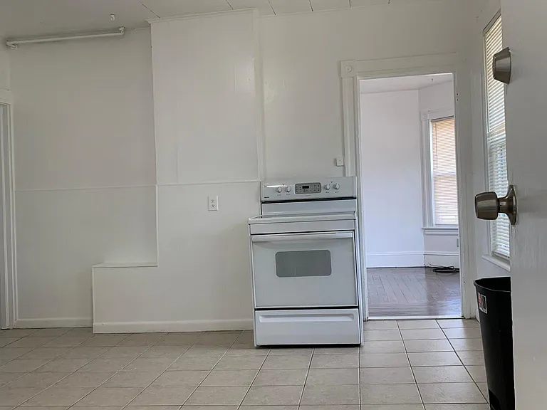 133 Smalley St #2 — Photo 7