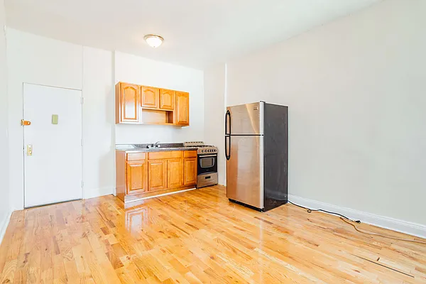 Rented by Nooklyn NYC LLC | media 4