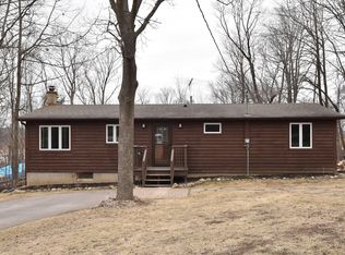 200 Plateau Rd, Fredonia, WI 53021
