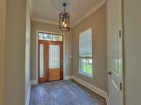 5th image of 1823 Ashley Hall Way
