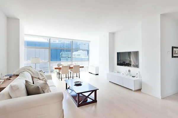 Sold by Leslie J. Garfield | media 22