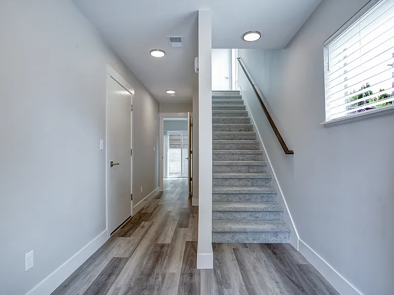 5719 SE 18th Ave #5719 — Photo 5