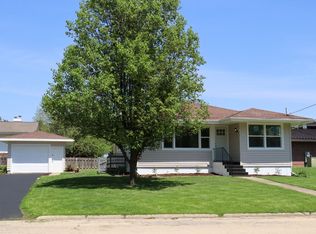 202 E Park St, Morrison, IL 61270