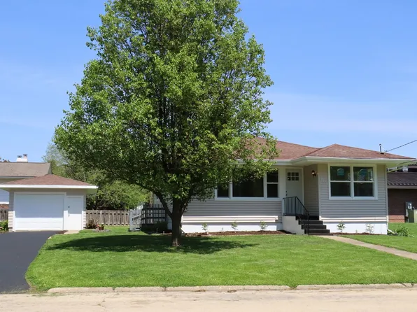 202 E Park St, Morrison, IL 61270