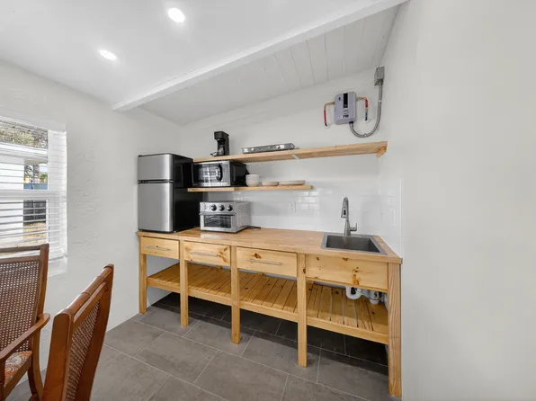 3000 Areca Ave, Naples, FL 34112