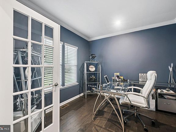 3rd image of 311 Sunrise Ct