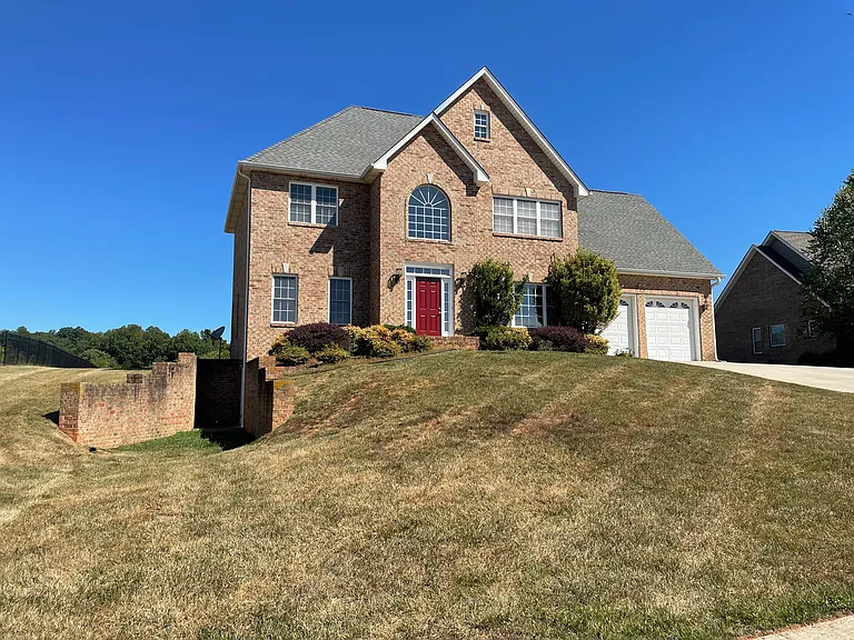 1184 Farmington Dr — Photo 26
