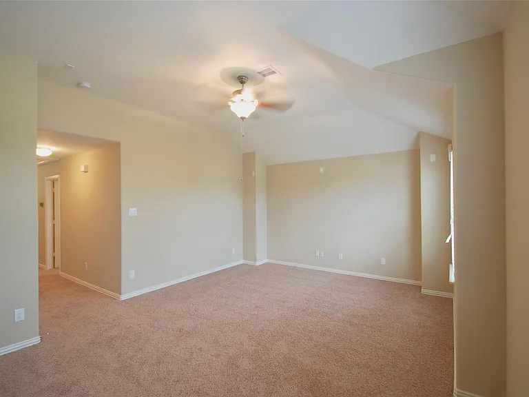 7103 Avalon Bend Cir — Photo 15