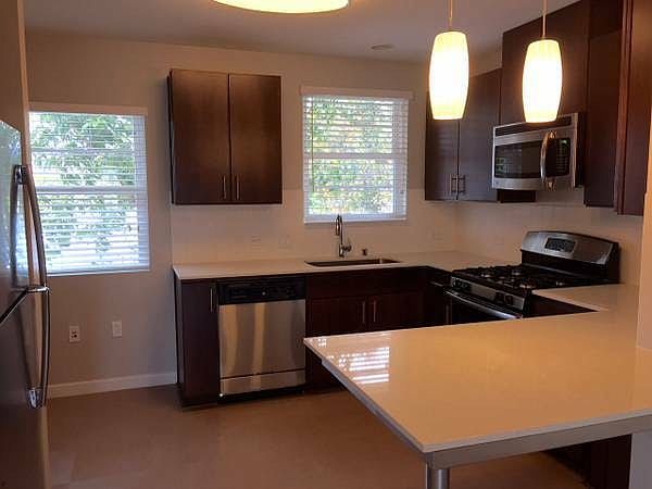 1st image of 1041 Elkgrove Ave APT 4