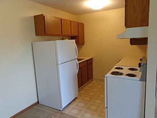 2nd image of 1530 44th St APT 1