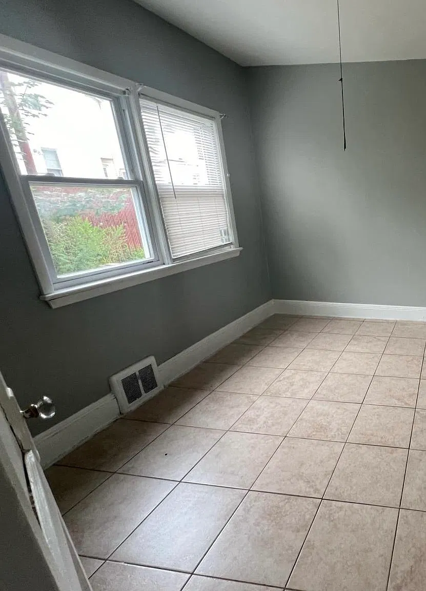 W 52nd St, Bayonne — Photo 4