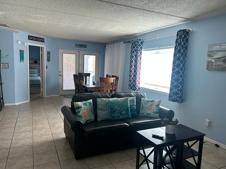 132 E Gardenia St #1 — Photo 16