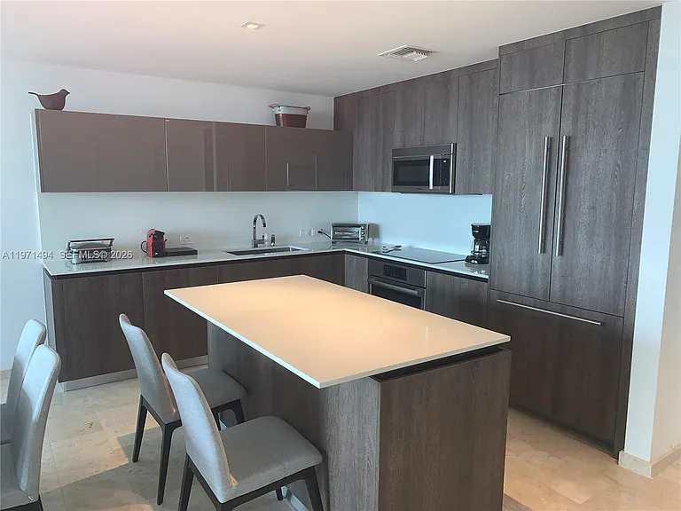 68 SE 6th St #3010 — Photo 15