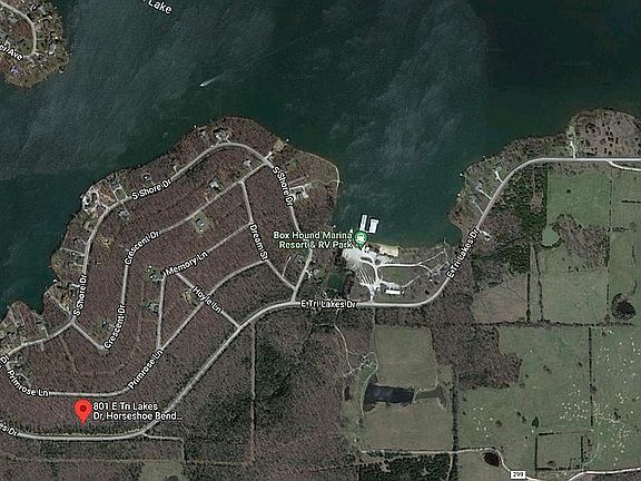 2nd image of 801 E Tri Lakes Dr