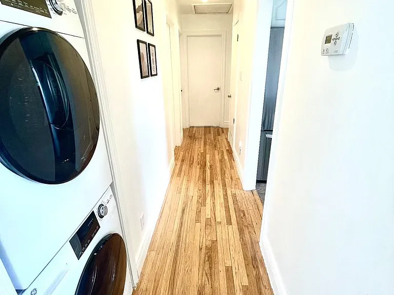 220 E 4300 S — Photo 15