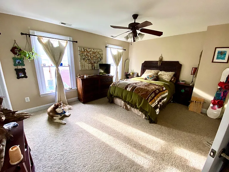 520 1/2 S Laurel St — Photo 11