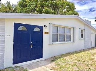 3rd image of 18910 NW 19th Ave