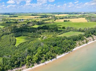 4192 County Rd W, Pt Washington, WI 53074