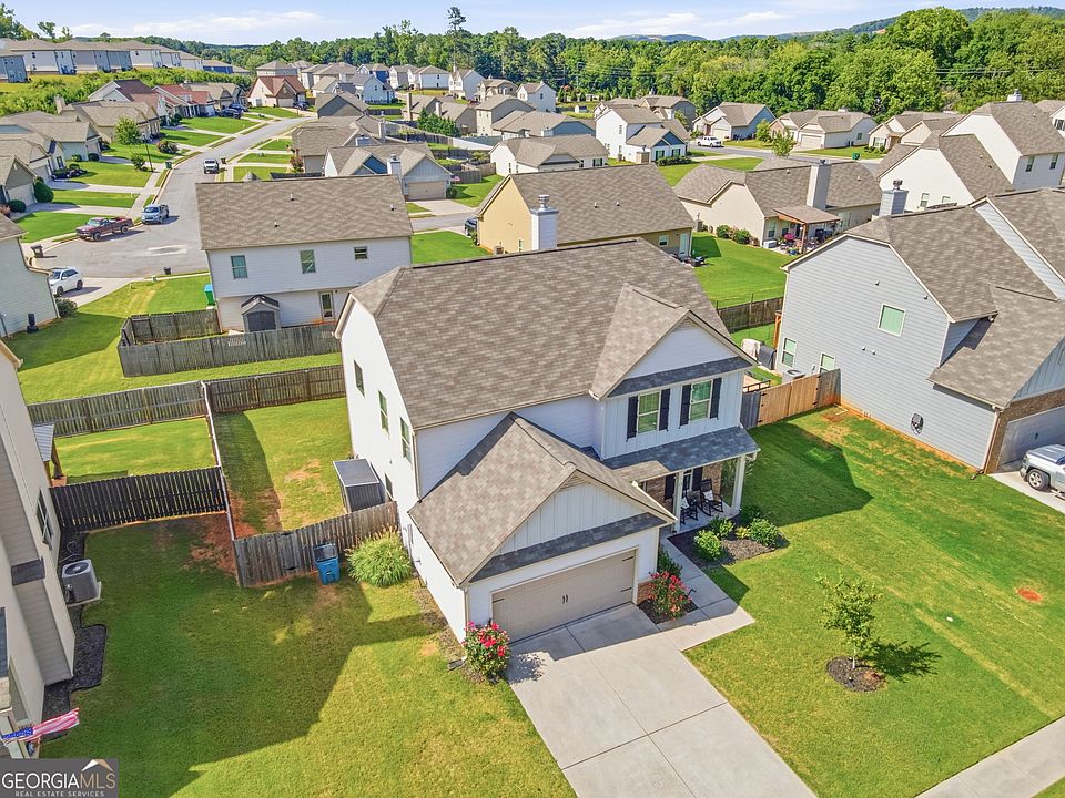 1st image of 17 Belfield Ct