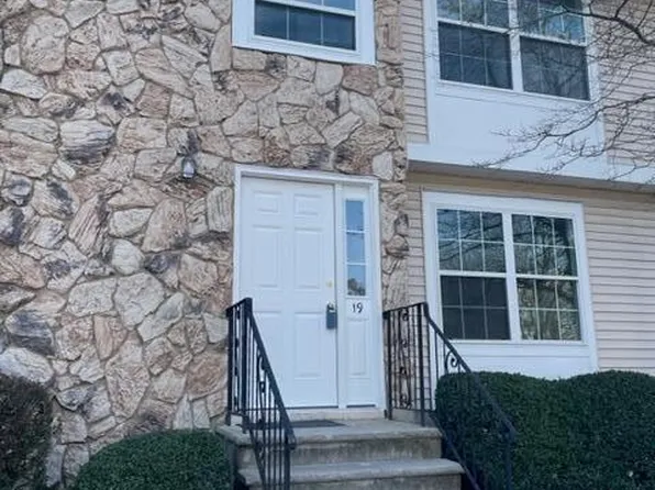 19 Karen Dr Unit 19, Neptune, NJ 07753