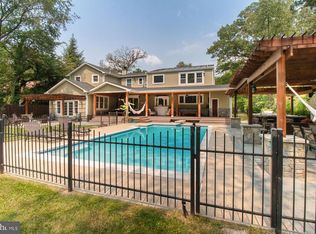 6613 Pine Rd, Alexandria, VA 22312