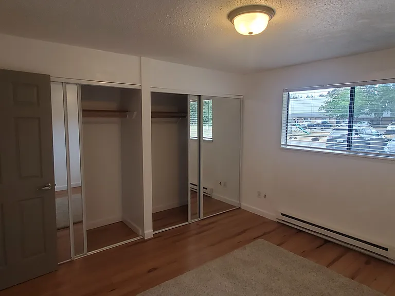 Rainier Terrace — Photo 20