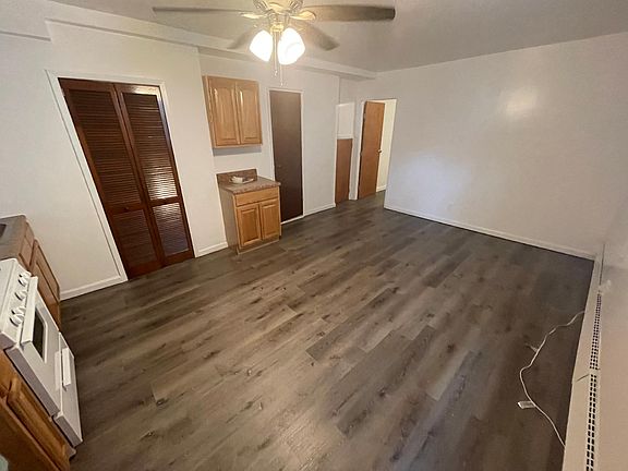 3rd image of 742 Throggs Neck Expy Floor 1