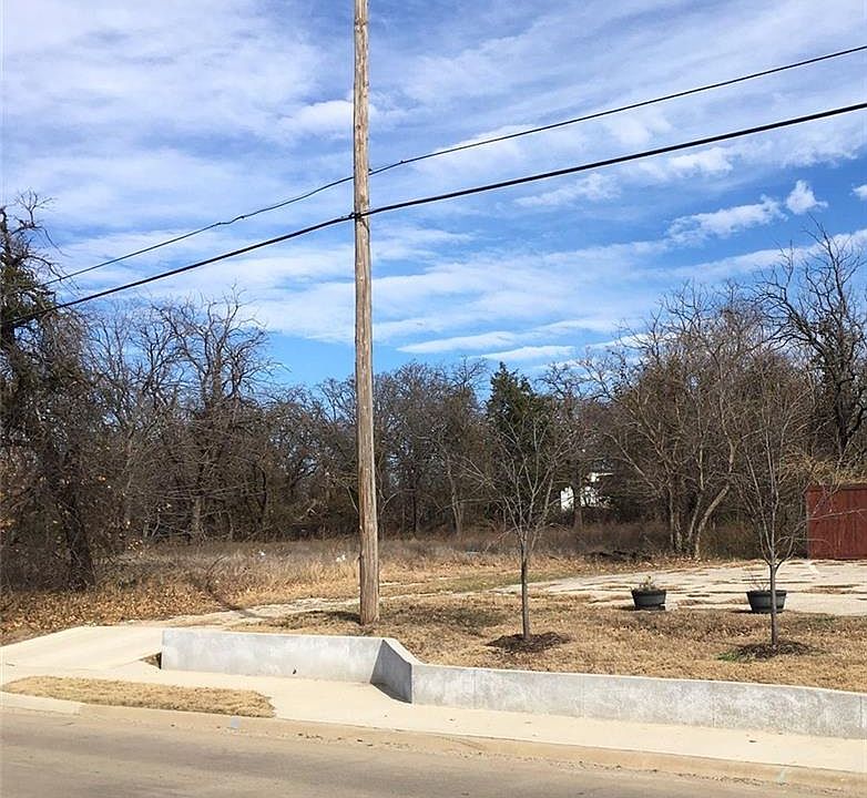 2nd image of 436 W Kennedale Pkwy