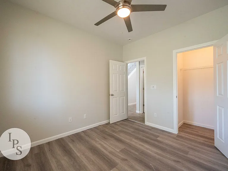 3611 Lansing Ave — Photo 6