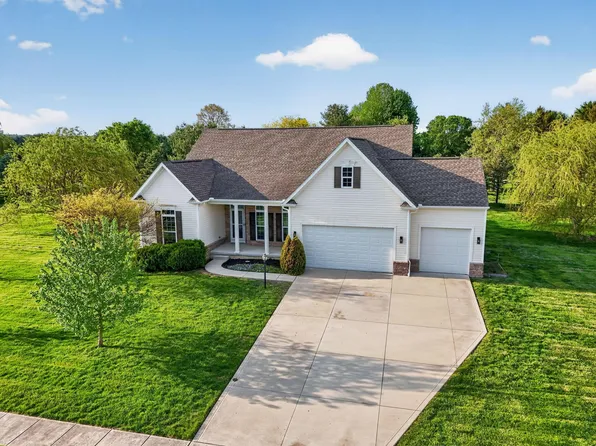 100 York Gate Dr, Pataskala, OH 43062