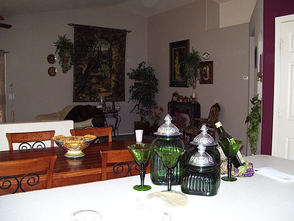 family rm from kitchen view