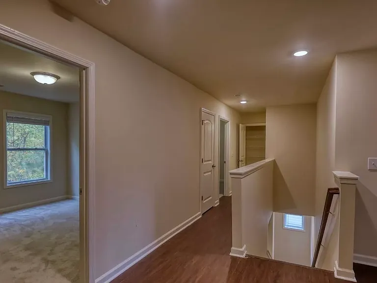 6571 Bluffview Dr — Photo 9