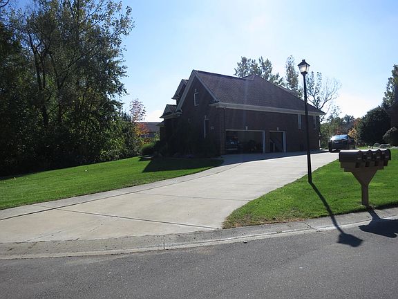 2nd image of 1166 Forest Bay Dr