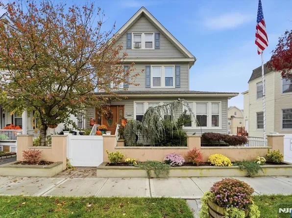 486 Devon St, Kearny, NJ 07032