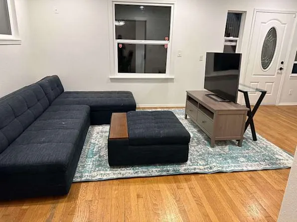 (undisclosed Address), Seattle, WA 98108