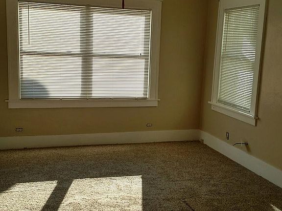 Living room with new carpet
