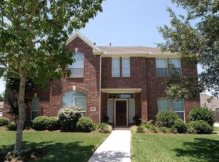 1104 Peregrine Dr, Friendswood, TX 77546