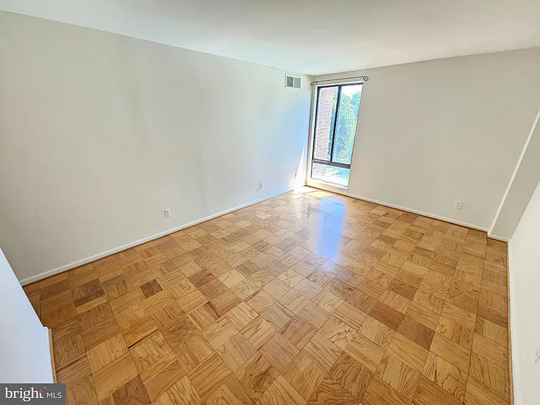 9900 Georgia Ave #310 — Photo 27