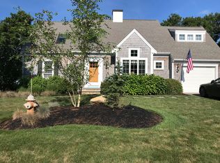 19 Osprey Dr, Cotuit, MA 02635