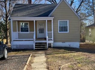 2402 Maple St, Hopewell, VA 23860