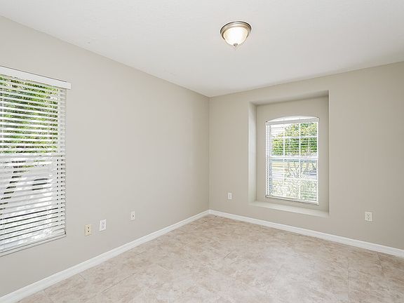 5th image of 2642 Rosehaven Dr
