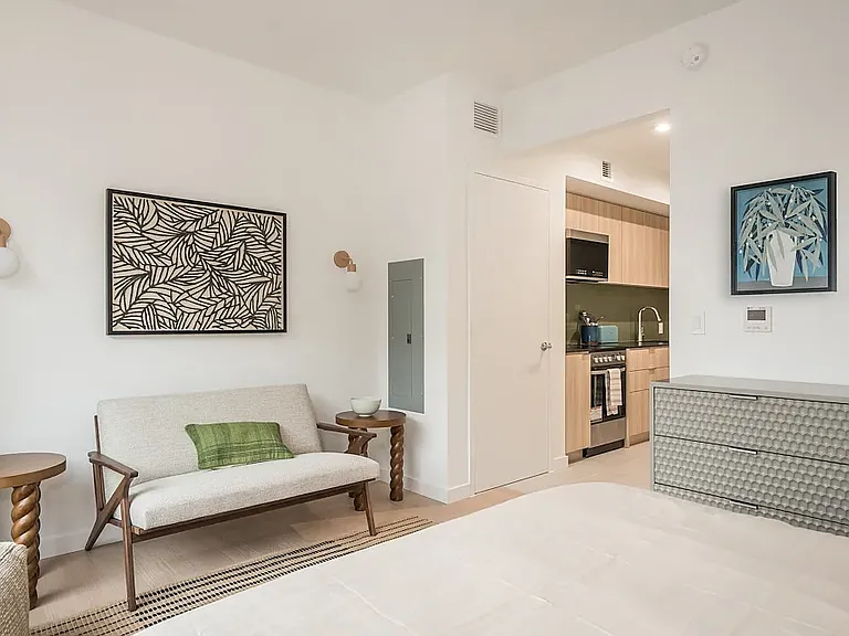 975 Nostrand Ave #226 — Photo 2