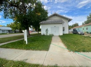 112 S 6th St, Basin, WY 82410
