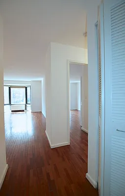 Rented by Plaza Real Estate Group | media 19