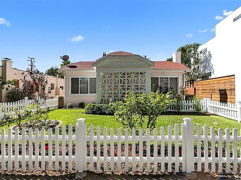 front facing property