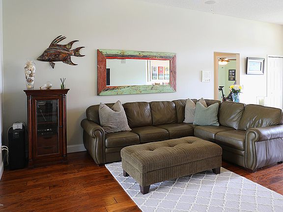 5th image of 14113 Cambridge Falls Ct