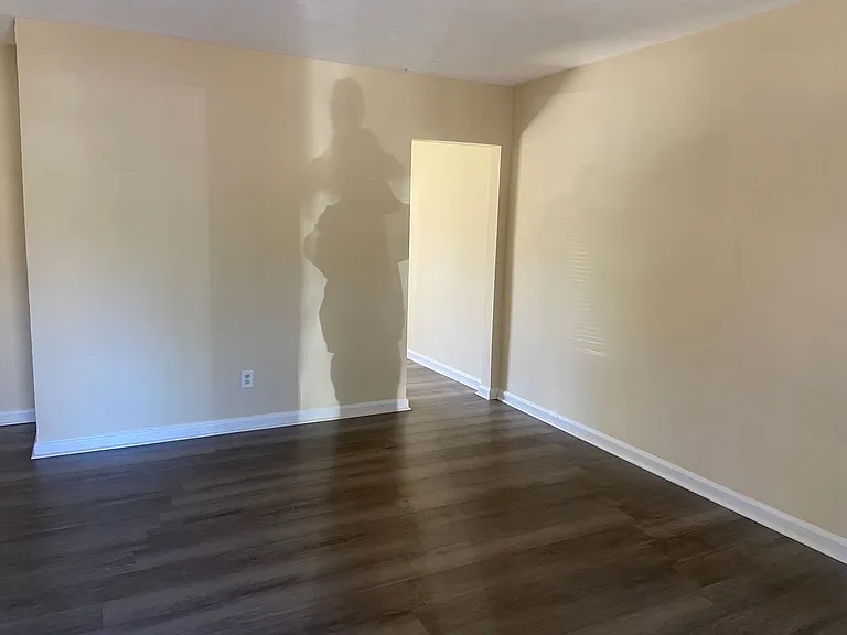 731 Winston Rd — Photo 9