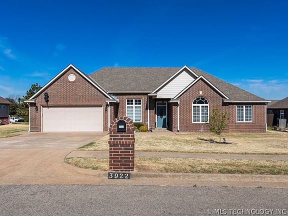 4th image of 3922 Quarry Park Dr
